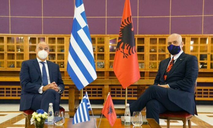Σε συμφωνία για παραπομπή του ζητήματος των θαλασσίων ζωνών στο Διεθνές Δικαστήριο της Χάγης ήρθαν Ελλάδα και Αλβανία