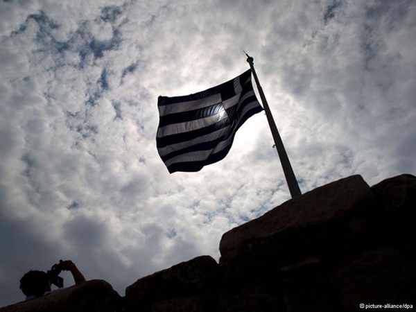 Νέα έξοδος της Ελλάδας στις αγορές