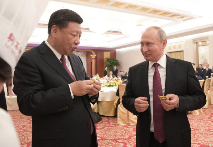 Ρωσία και Κίνα συζητούν για την «επιθετικότητα» της Δύσης