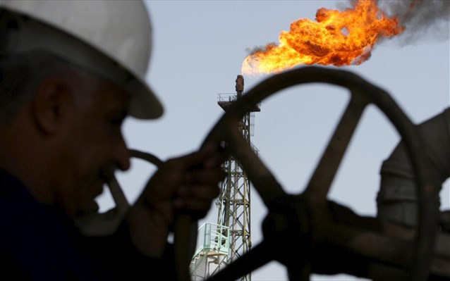 Reuters : Ποιές είναι οι συνέπειες (και οι εξελίξεις) πιθανής απαγόρευσης στις εισαγωγές ρωσικού πετρελαίου