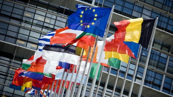 Bloomberg: Οι ηγέτες της ΕΕ συζητούν κοινό σχέδιο για το φυσικό αέριο