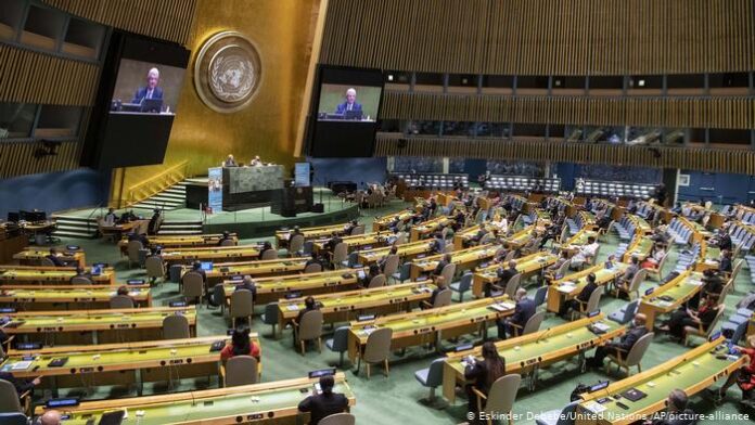 Η Ρωσία αποβλήθηκε από το Συμβούλιο Ανθρωπίνων Δικαιωμάτων του ΟΗΕ