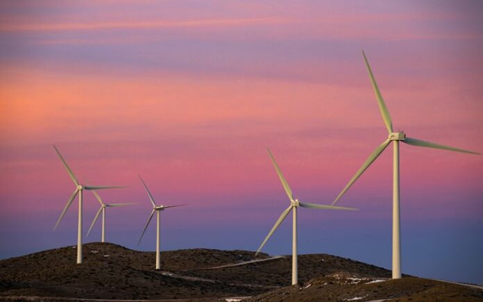 Στόχος των επενδυτών ο κλάδος Ανανεώσιμων Πηγών Ενέργειας (ΑΠΕ)