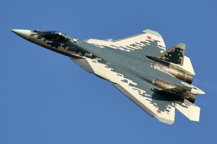 Su-57: Παρά τον πόλεμο, η Ρωσία συνεχίζει να αναβαθμίζει το μαχητικό 5ης γενιάς