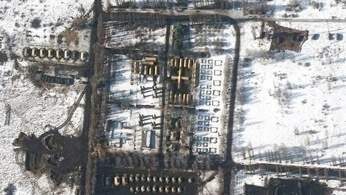 «Πολυάριθμες» νυκτερινές επιθέσεις μη επανδρωμένων αεροσκαφών σε ρωσική επαρχία