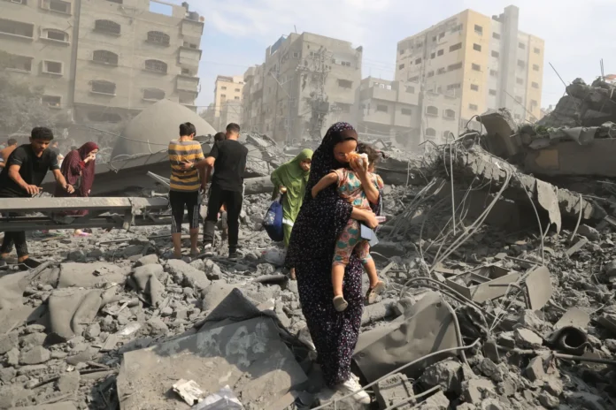 Οι εντυπώσεις από τη σφαγή της Χαμάς πνίγονται στο αίμα των Παλαιστινίων αμάχων